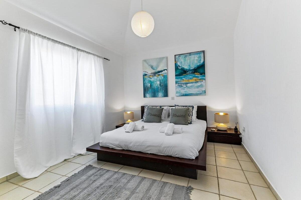 Limnaria Gardens Beautiful Apartment By Vichy Paphos Exterior foto