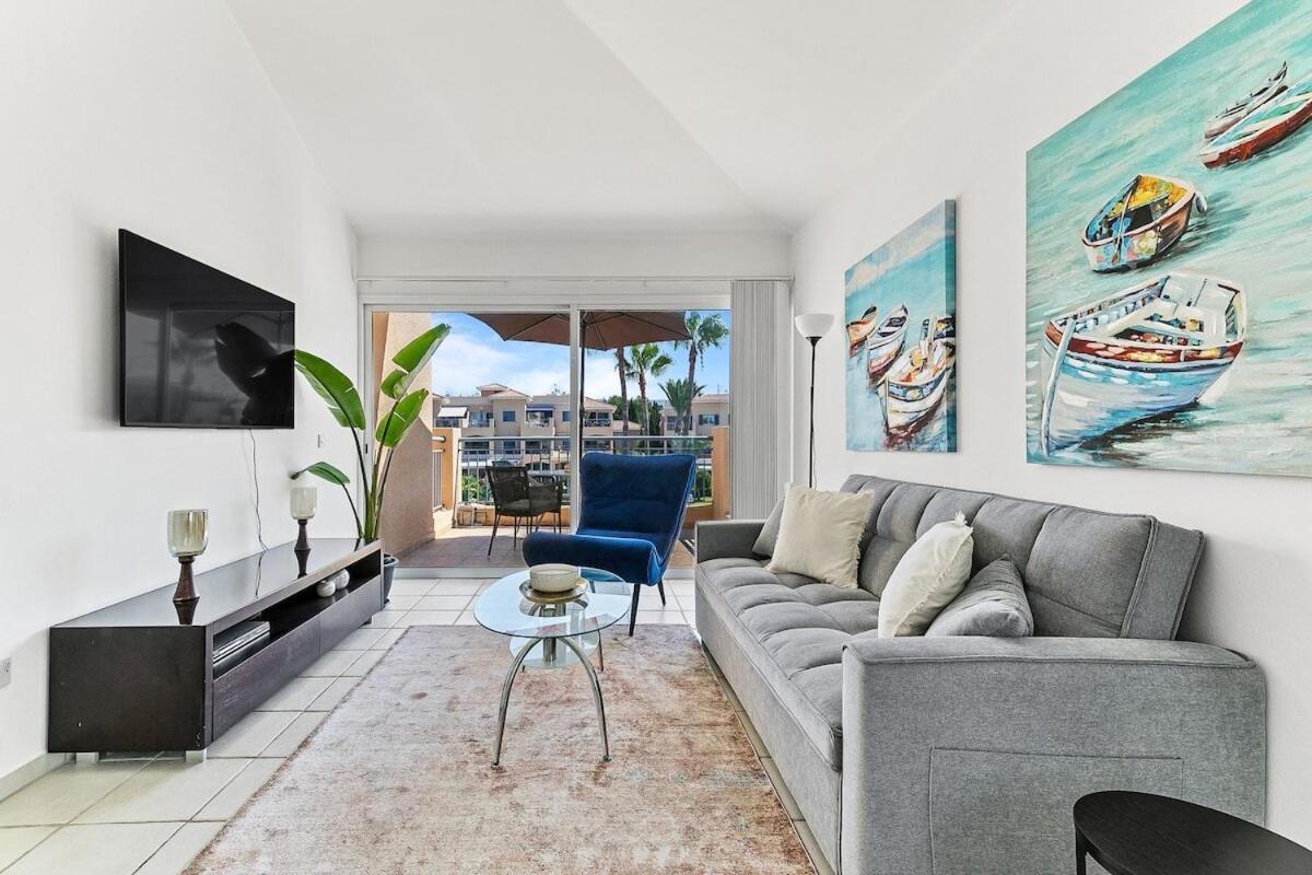 Limnaria Gardens Beautiful Apartment By Vichy Paphos Exterior foto